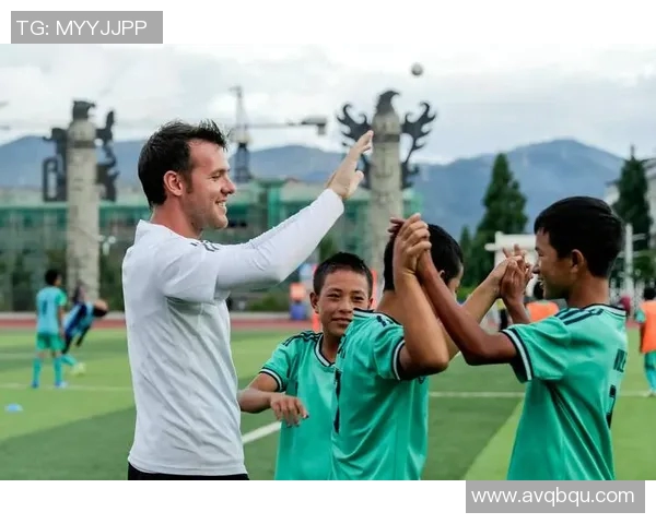 武汉足球队耐力之争引发热议球迷与专家各执己见探讨背后原因