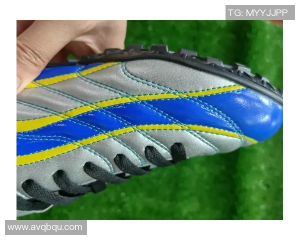 国外足球明星专属定制足球鞋揭秘个性化设计与品牌合作之路 国外足球明星专属定制足球鞋揭秘个性化设计与品牌合作之路