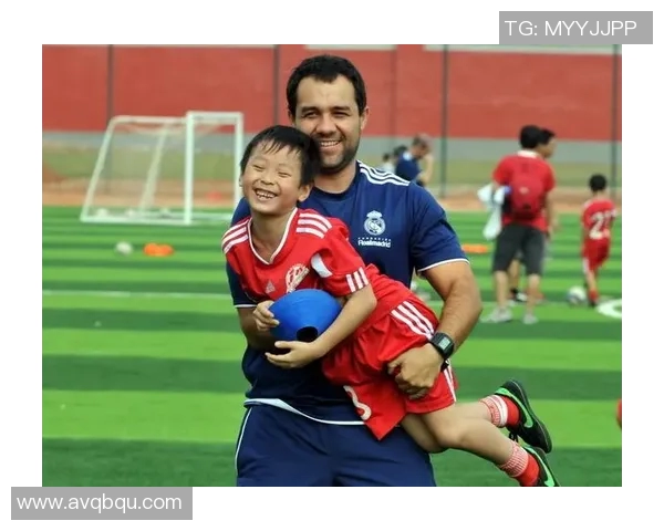 孩子们的足球梦想与偶像对话足球明星访谈问题大揭秘