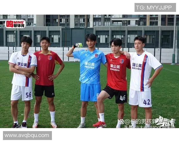 广州足球队在赛季中的节奏变化与战术调整分析 广州足球队在赛季中的节奏变化与战术调整分析