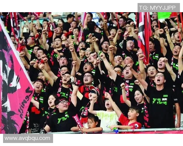 最有气场的足球明星盘点他们如何在场上场下展现魅力与影响力 最有气场的足球明星盘点他们如何在场上场下展现魅力与影响力