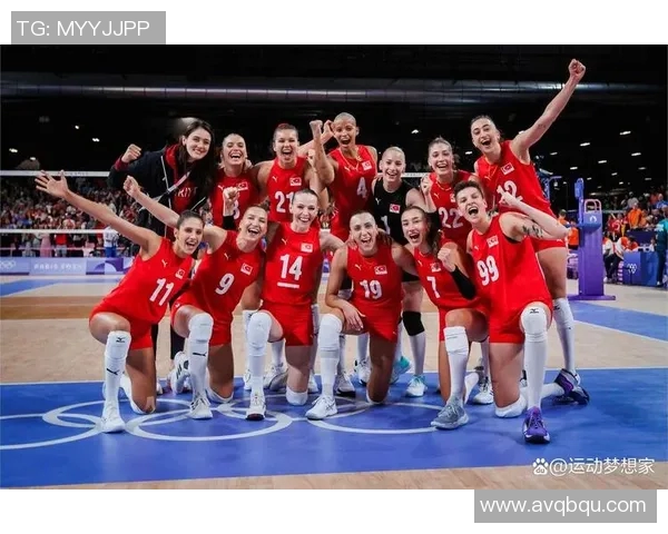 成都排球队技术表现分析与大满贯赛事的精彩对比